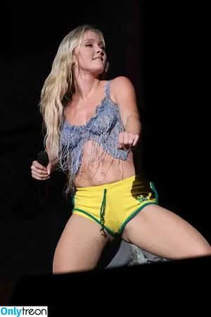 Zara Larsson / zaralarsson nude photo #1130