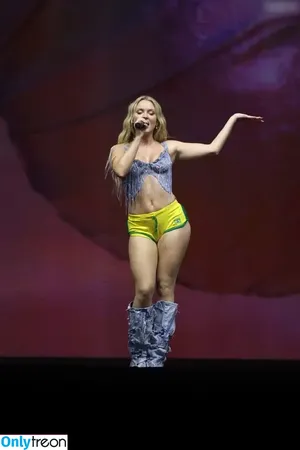 Zara Larsson / zaralarsson nude photo #1139