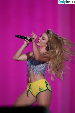 Zara Larsson / zaralarsson nude photo #1159