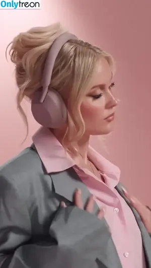 Zara Larsson / zaralarsson nude photo #1229