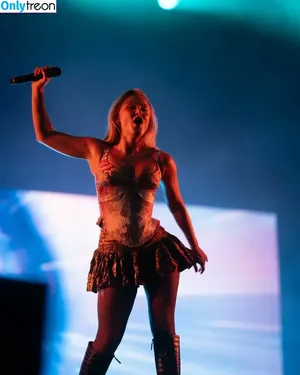 Zara Larsson / zaralarsson nude photo #1290