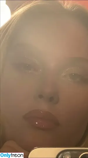 Zara Larsson / zaralarsson nude photo #1309