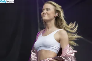 Zara Larsson / zaralarsson nude photo #1456