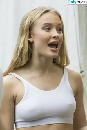 Zara Larsson / zaralarsson nude photo #1462