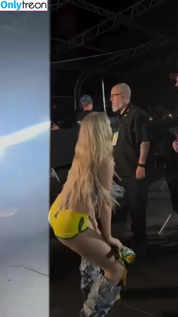 Zara Larsson nude photo #1160 (zaralarsson)