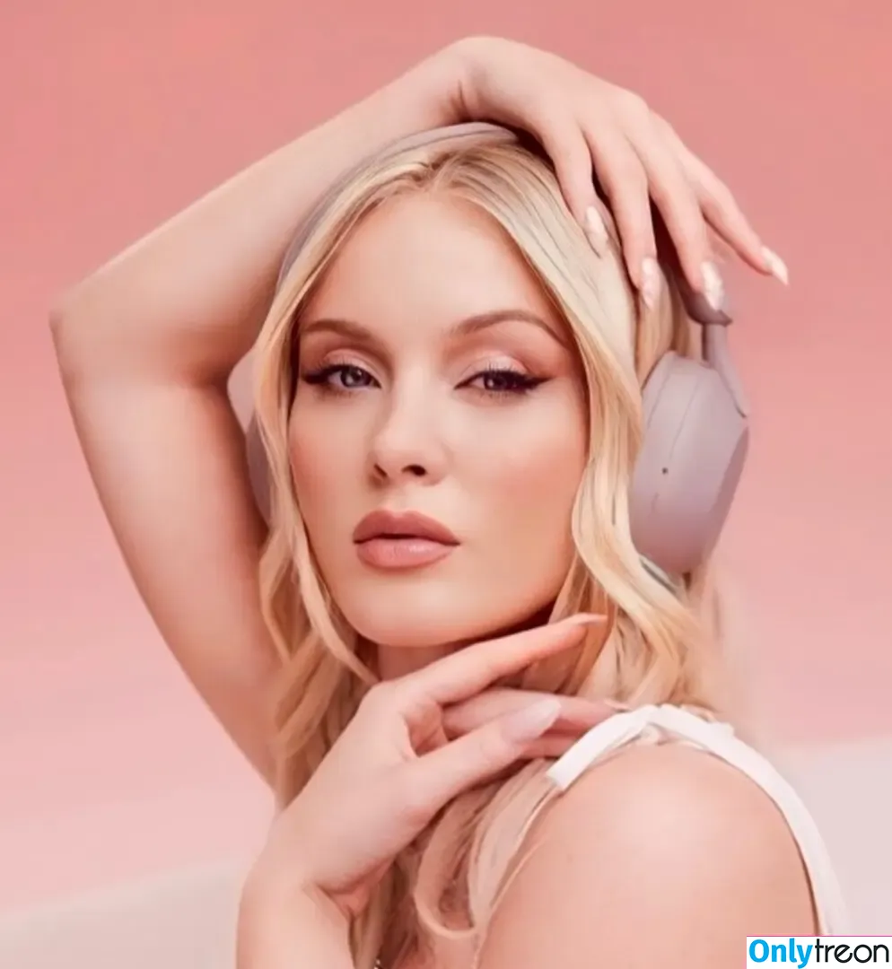 Zara Larsson nude photo #1230 (zaralarsson)