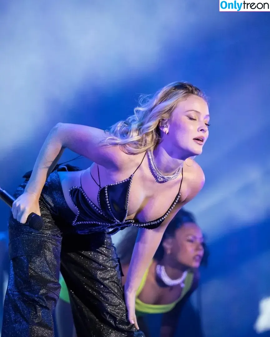 Zara Larsson nude photo #1277 (zaralarsson)
