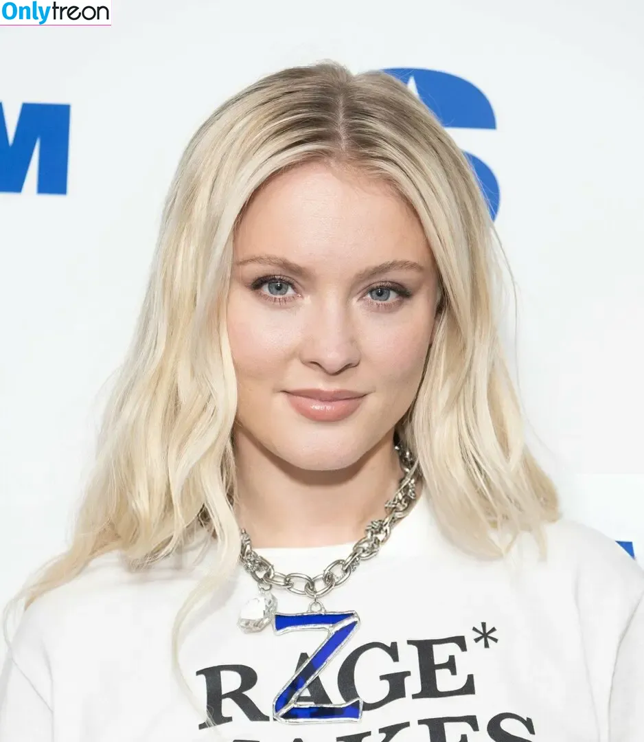 Zara Larsson nude photo #1556 (zaralarsson)