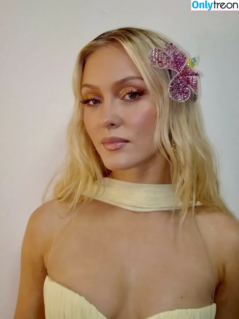 Zara Larsson nude photo #1755 (zaralarsson)