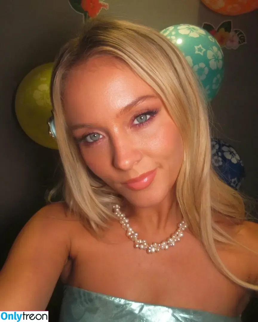 Zara Larsson nude photo #1758 (zaralarsson)