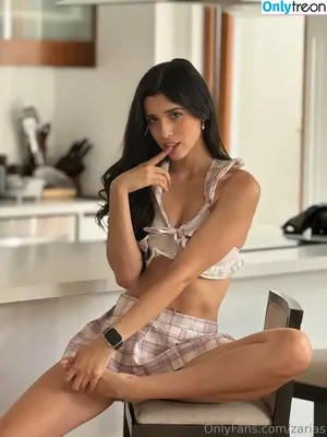 Zarias / ofzarias nude photo #0202