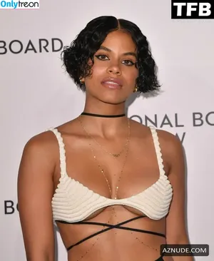 Zazie Beetz / zaziebeetz nude photo #0083