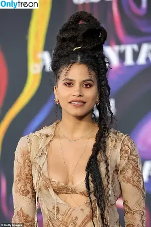 Zazie Beetz / zaziebeetz nude photo #0106