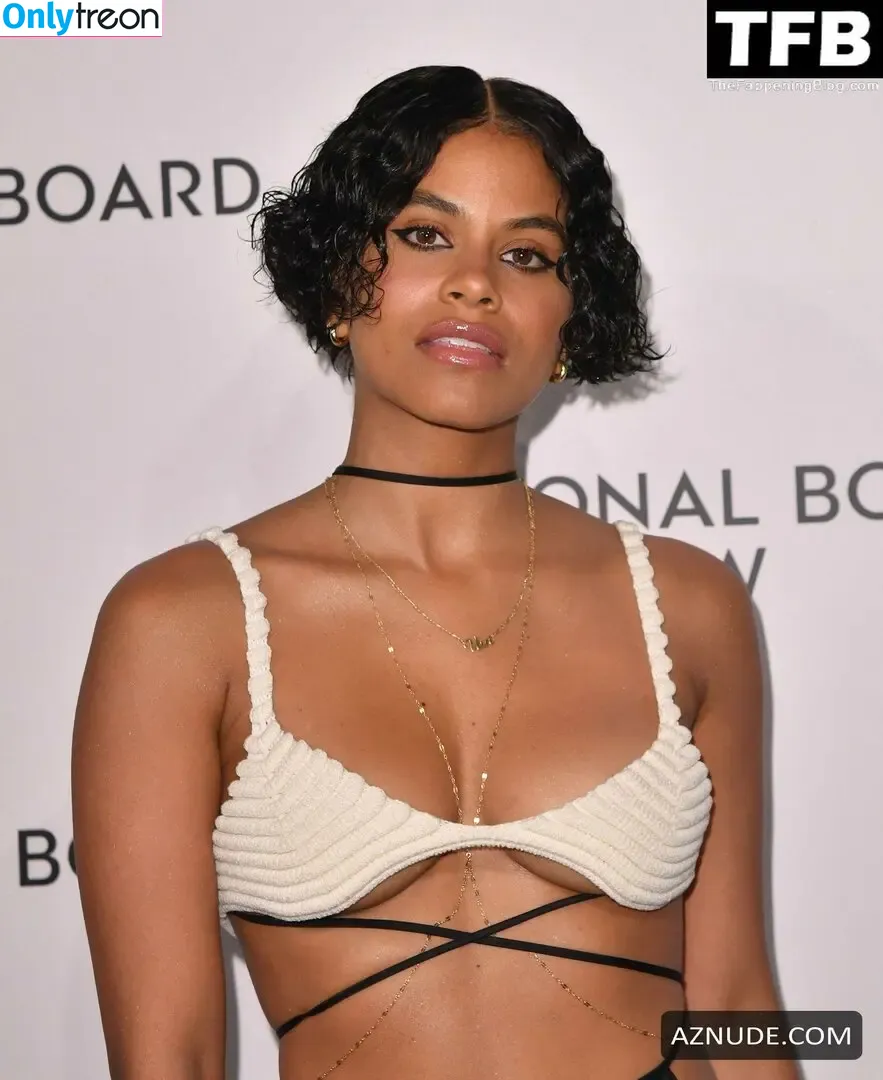 Zazie Beetz nude photo #0083 (zaziebeetz)
