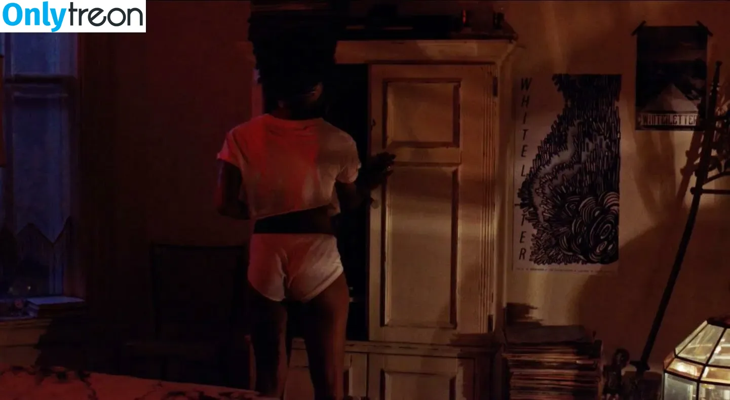 Zazie Beetz голая photo #0112 (zaziebeetz)