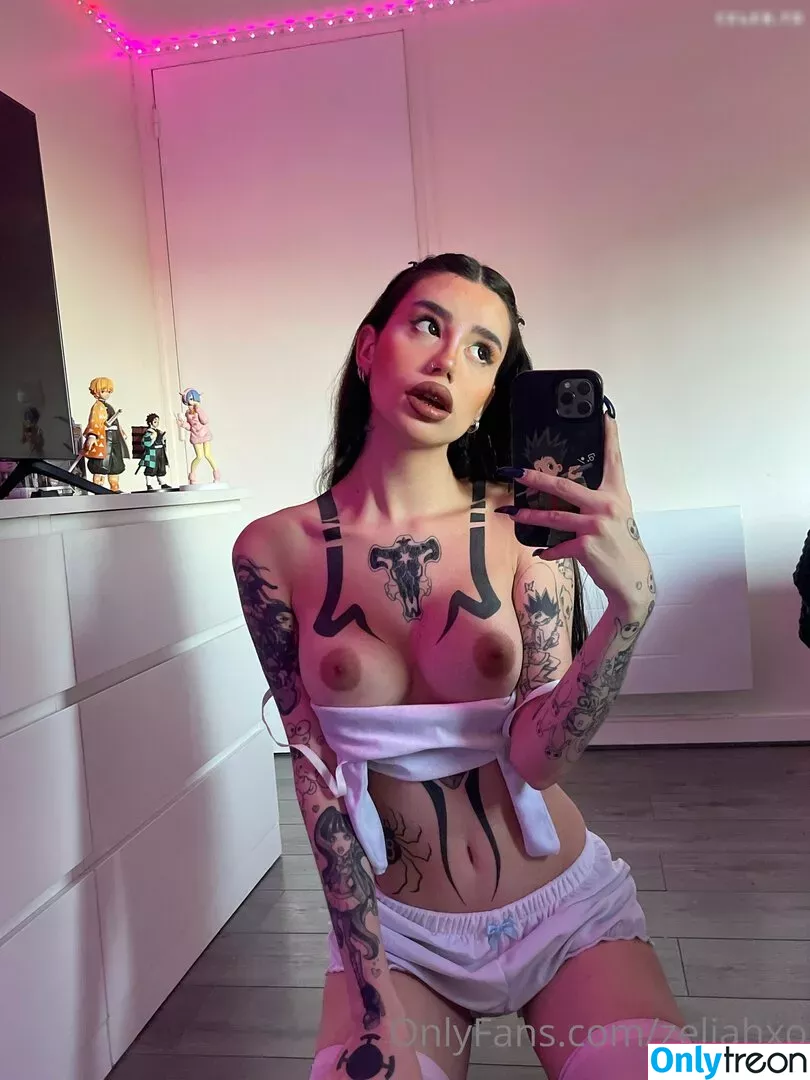 Zeliahxo nude photo #0090 (Female alien / zeliahxo_)