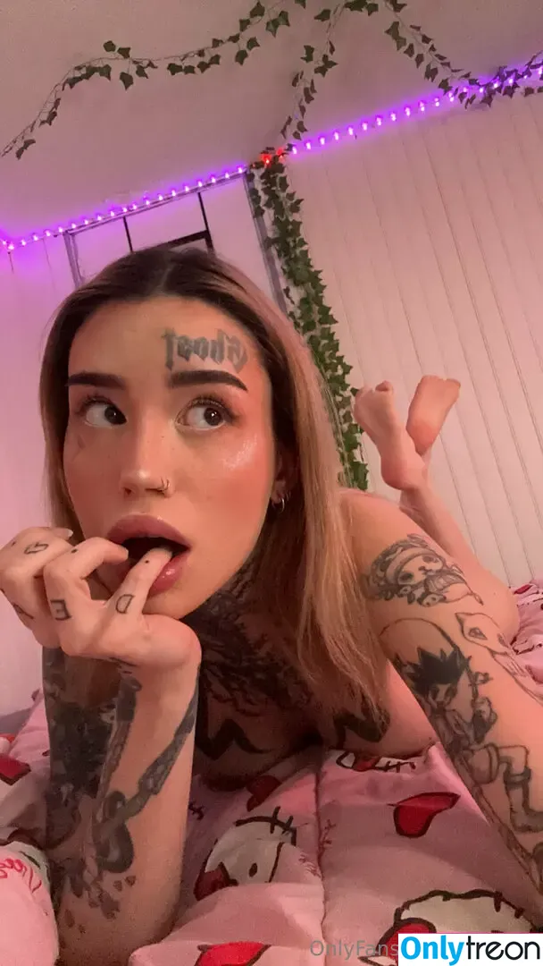 Zeliahxo nude photo #0146 (Female alien / reel)