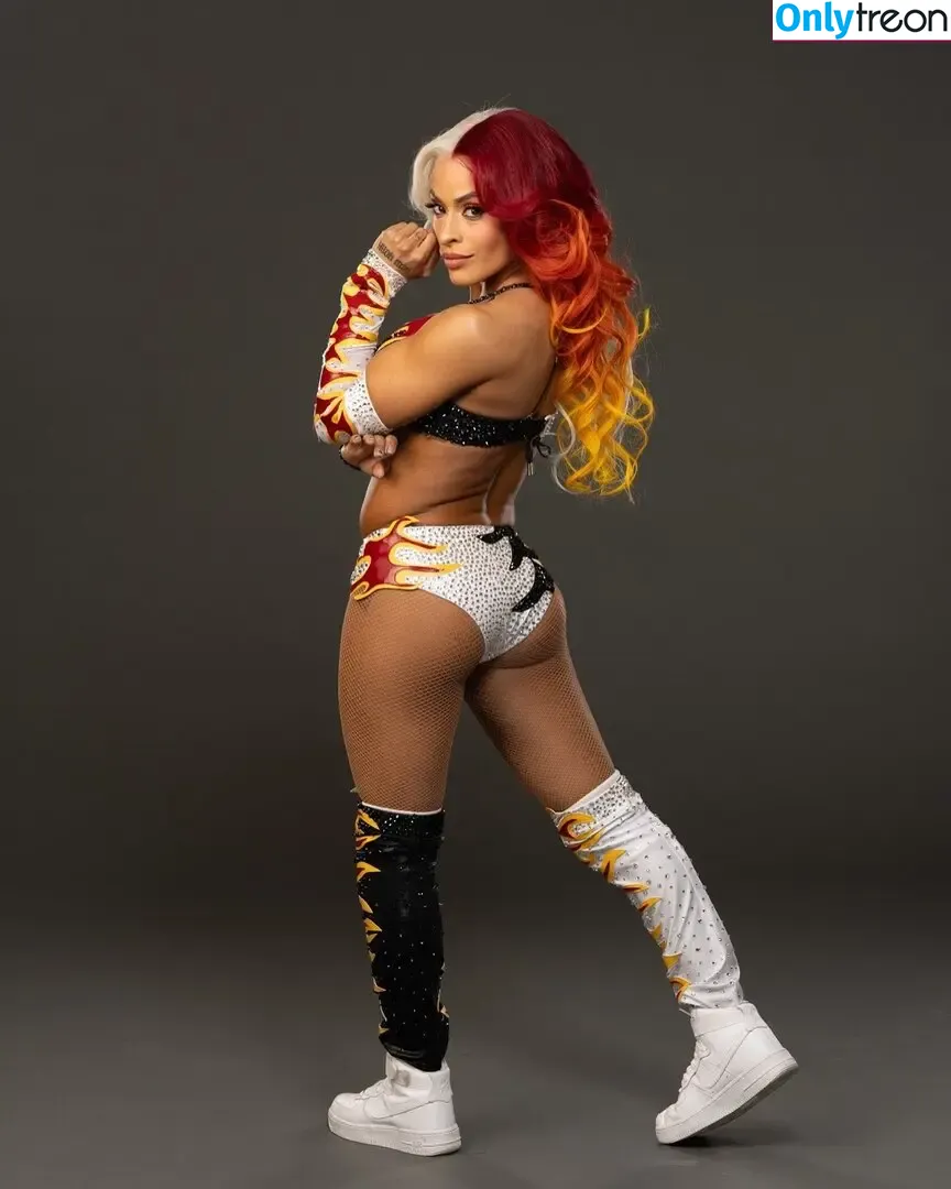 Zelina Vega nude photo #1548 ( / Thea Trinidad / zelinavegawwe)