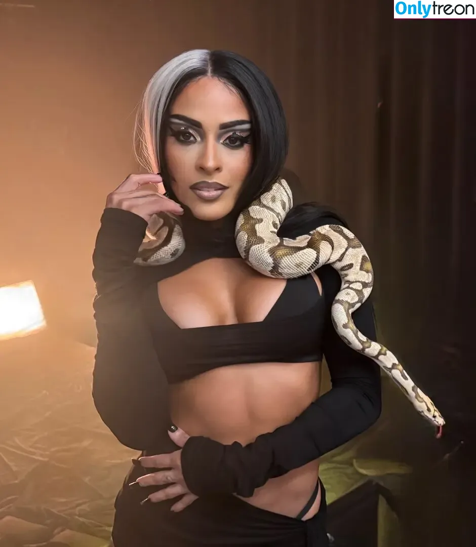 Zelina Vega nude photo #1760 ( / Thea Trinidad / zelinavegawwe)