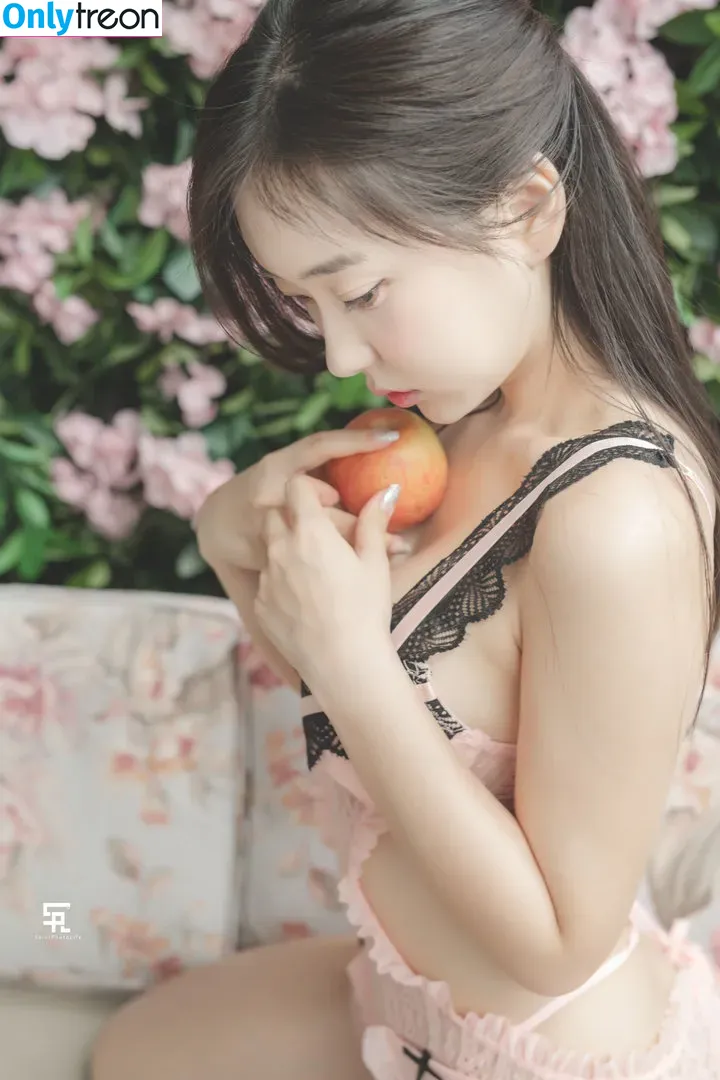 Zenny nude photo #0070 (Shin Jae Eun / love_zennyrt / zennyrt / 신재은)
