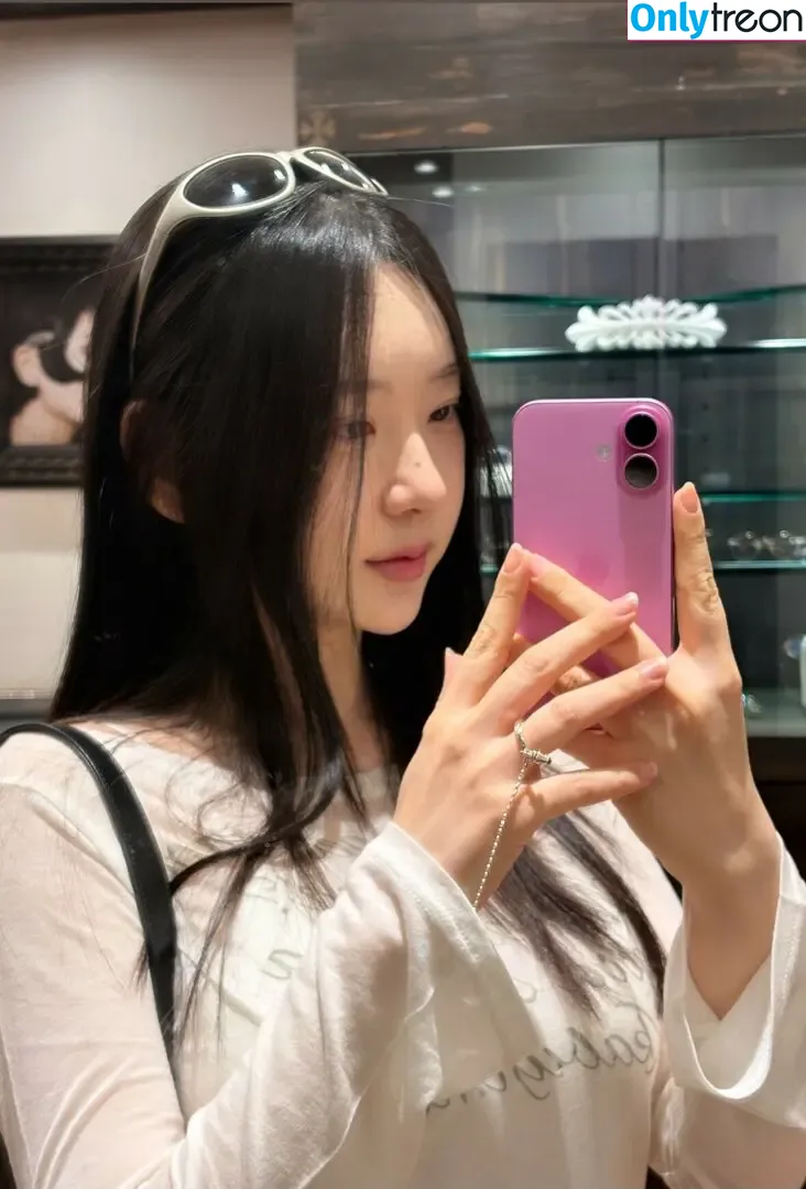 Zenny nude photo #0430 (Shin Jae Eun / love_zennyrt / zennyrt / 신재은)
