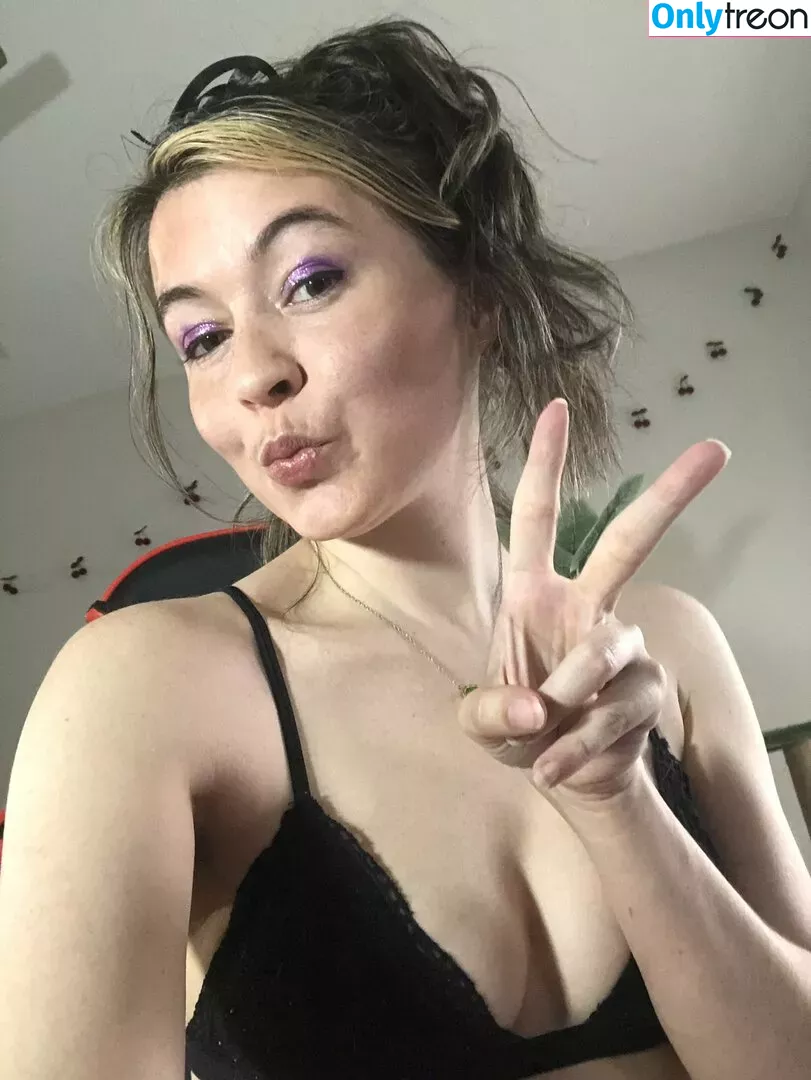 Zhaddie Grey nude photo #0003 (naughtyzhaddie / zhaddiegrey)