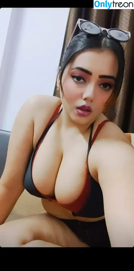 Zheaa nude photo #0001 (thesassyzheaa)