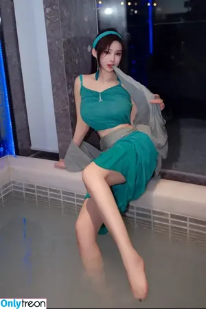 Zhouyanxi0909 / Carol周妍希X nude photo #0065