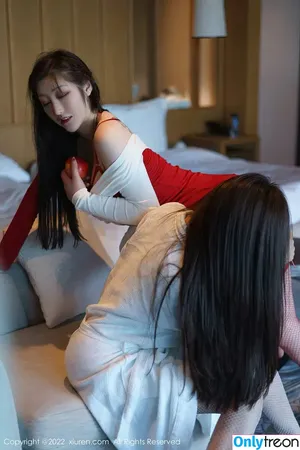 Zhouyanxi0909 / Carol周妍希X nude photo #0125
