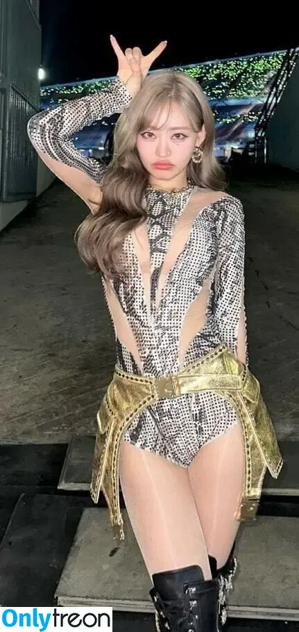 zia0_0v nude photo #0212 (Girl Crush Kpop)
