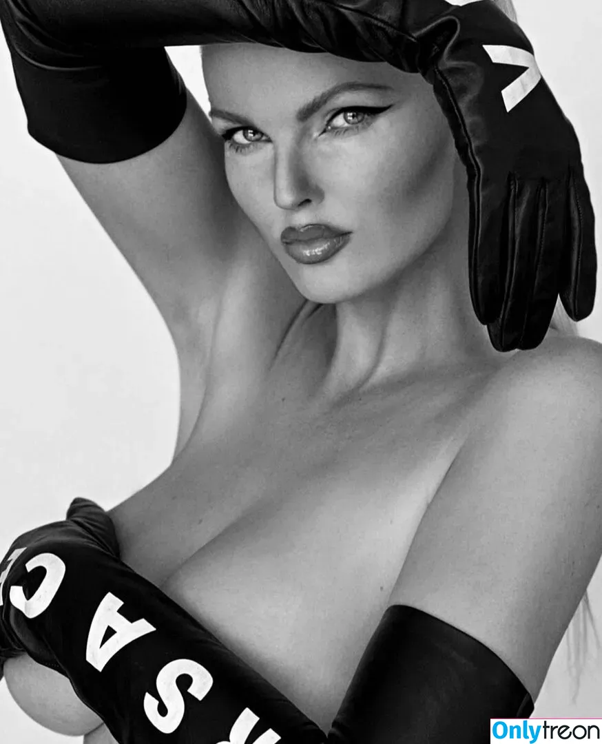 ZiennaEve голая photo #0067 (ziennasonne / ziennaxxx)