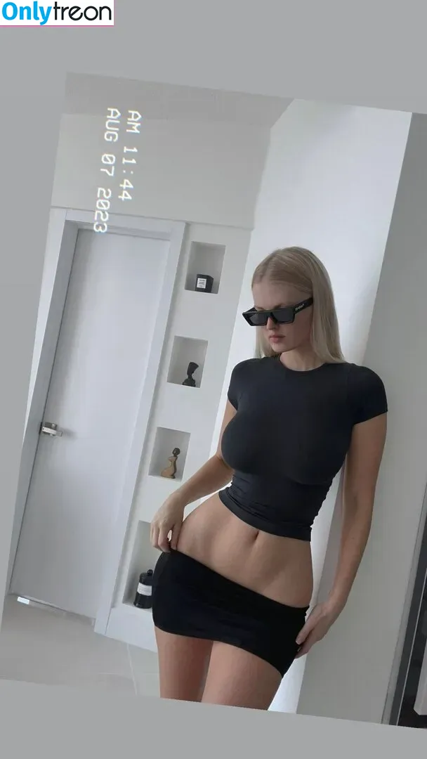 ZiennaEve nude photo #0325 (ziennasonne / ziennaxxx)