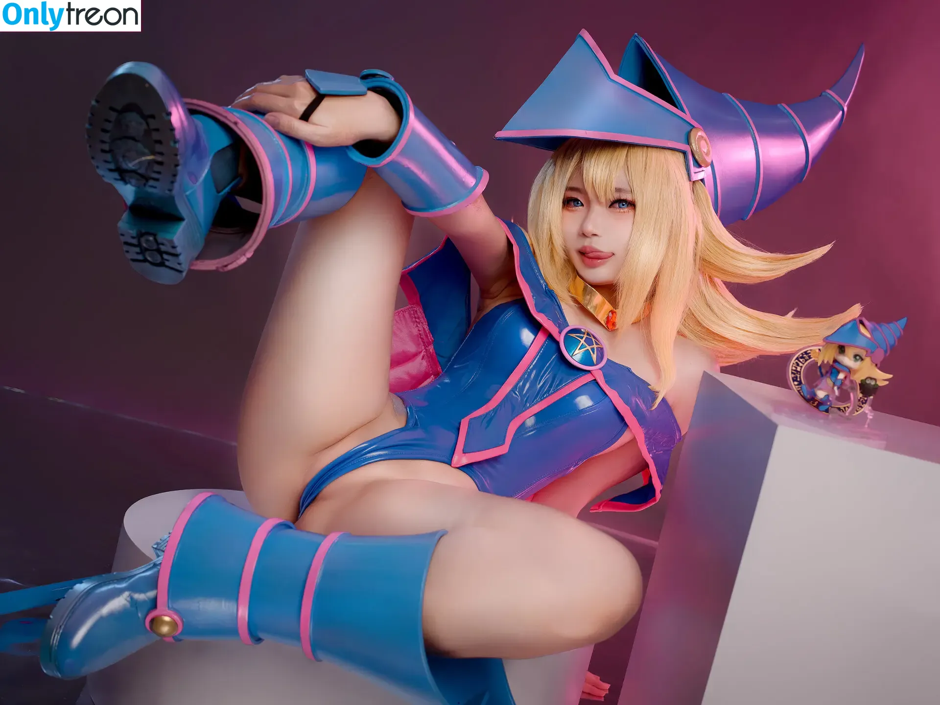 ZinieQ Cosplayer nude photo #0021 (Zinie / ZinieQ / zinieq_cosplayer)