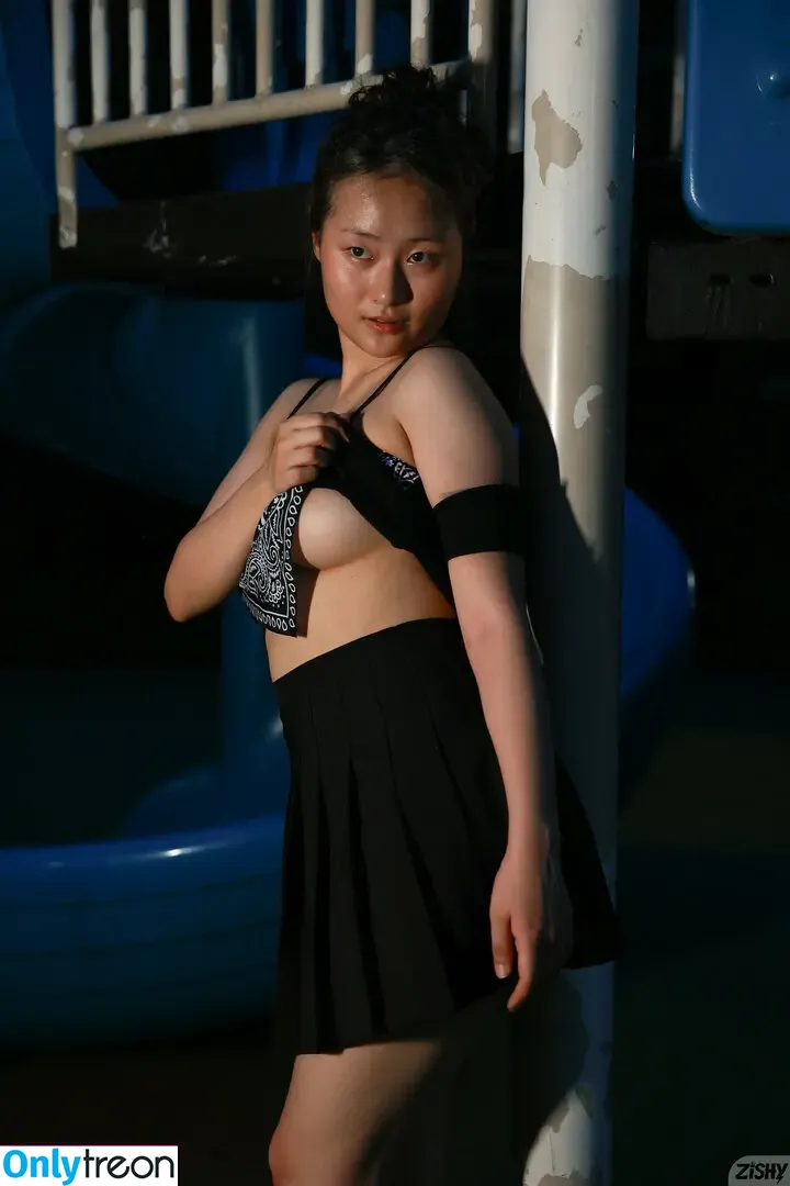 Zishy голая photo #9908 (zishylives)