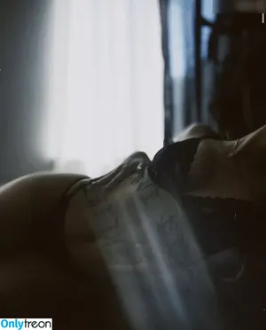 ziya.mrnwsk / m0rticia.666 / m0rticiahatake nude photo #0009
