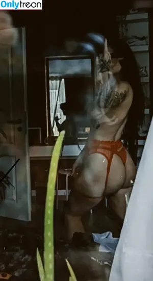 ziya.mrnwsk / m0rticia.666 / m0rticiahatake nude photo #0014