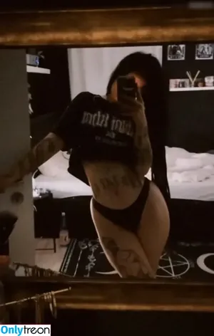 ziya.mrnwsk / m0rticia.666 / m0rticiahatake nude photo #0052