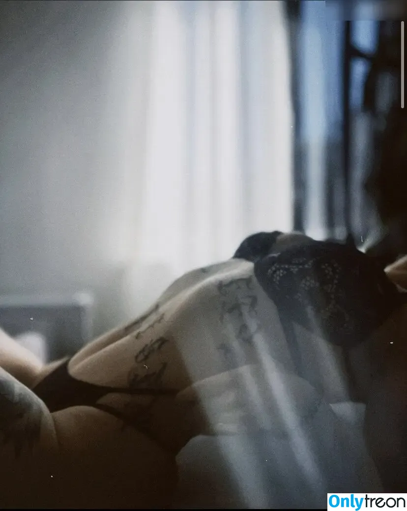 ziya.mrnwsk nude photo #0007 (m0rticia.666 / m0rticiahatake)