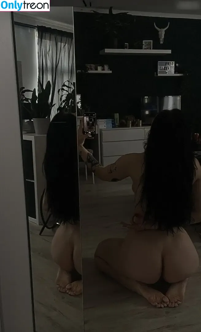 ziya.mrnwsk nude photo #0019 (m0rticia.666 / m0rticiahatake)