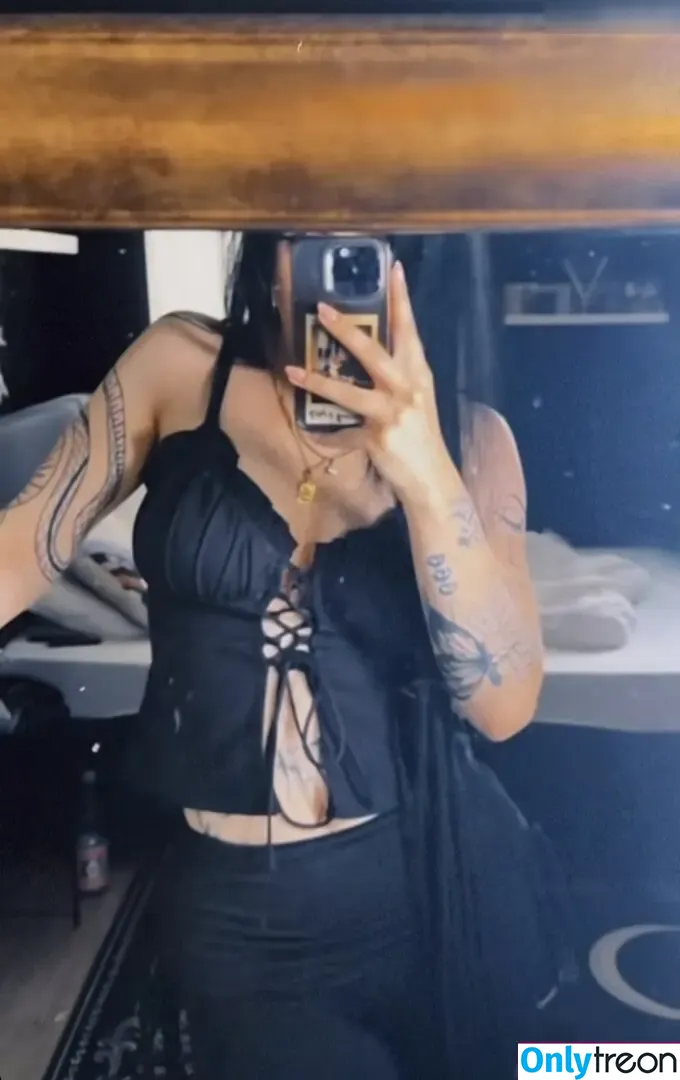 ziya.mrnwsk nude photo #0049 (m0rticia.666 / m0rticiahatake)