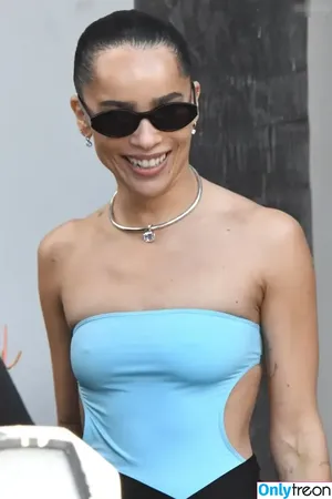 Zoë Kravitz / zoeisabellakravitz nude photo #0105
