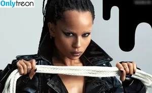 Zoë Kravitz / zoeisabellakravitz nude photo #0122