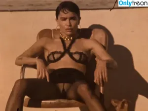 Zoë Kravitz / zoeisabellakravitz nude photo #0190