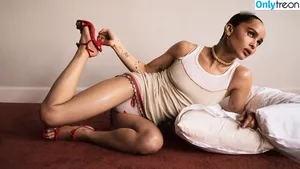 Zoë Kravitz / zoeisabellakravitz фото голая #0240