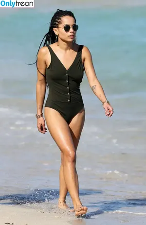 Zoë Kravitz / zoeisabellakravitz nude photo #0325