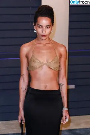 Zoë Kravitz / zoeisabellakravitz nude photo #0367