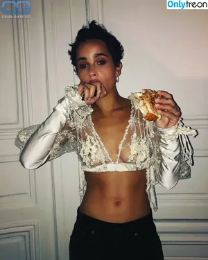 Zoë Kravitz / zoeisabellakravitz nude photo #0436