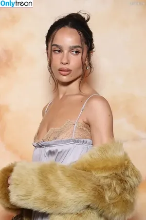 Zoë Kravitz / zoeisabellakravitz фото голая #0449
