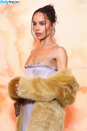 Zoë Kravitz / zoeisabellakravitz фото голая #0453