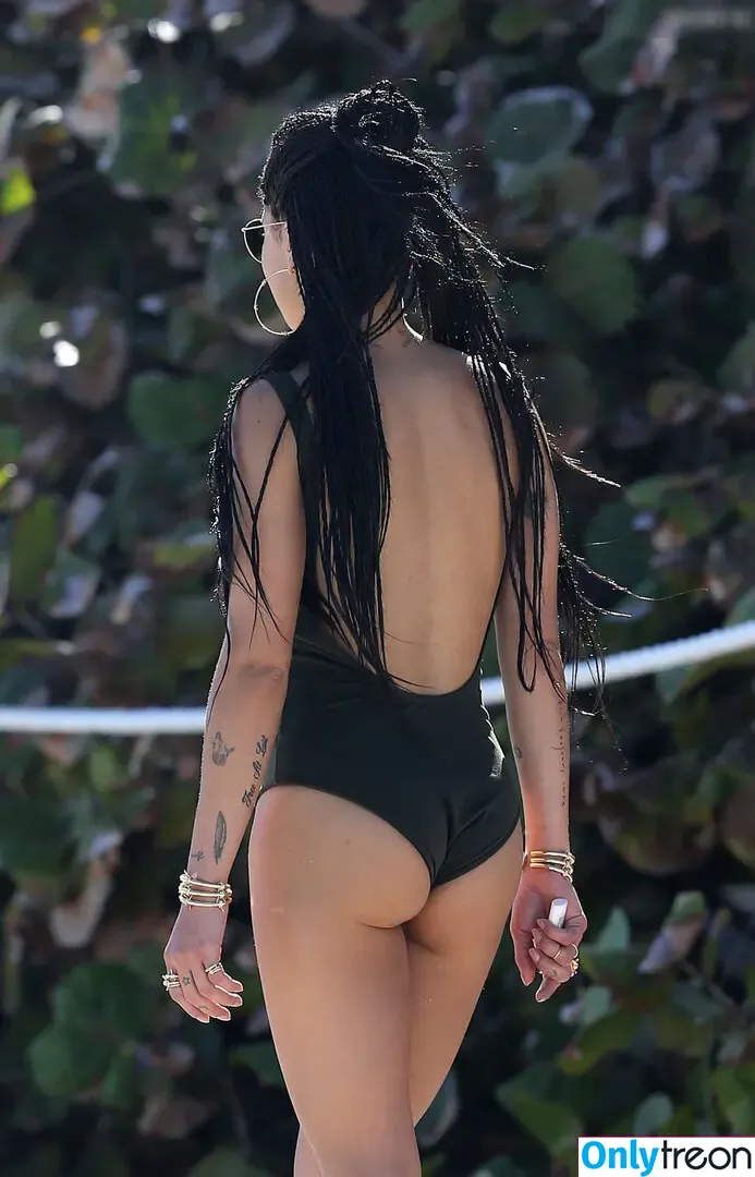 Zoë Kravitz nude photo #0318 (zoeisabellakravitz)